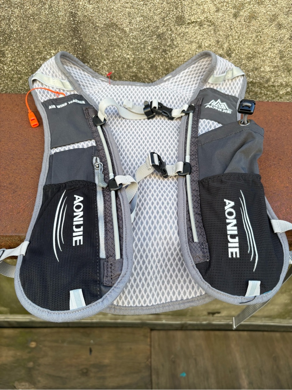 AONIJIE Hydration Vest Pack Backpack 5L Marathoner Running Race Hydration